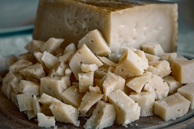 Formaggio per la dieta chetogenica